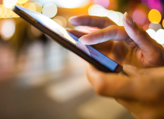 How texting can cause tendonitis
