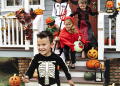 children trick-or-treating